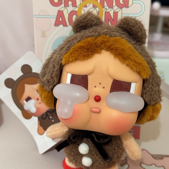 POPMART CRYING AGAIN LOVE MAKES US CRY - Picture 3 of 4